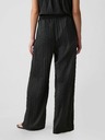 GAP Pantaloni din satin creponat. GAP