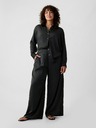 GAP Pantaloni din satin creponat. GAP