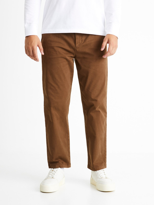 Celio Cochicrop Pantaloni Maro