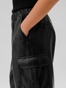 GAP Pantaloni cargo din piele artificială pentru copii GAP