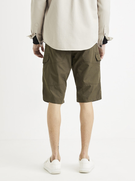 Celio Pantaloni scurți maro Celio Tocourtebm
