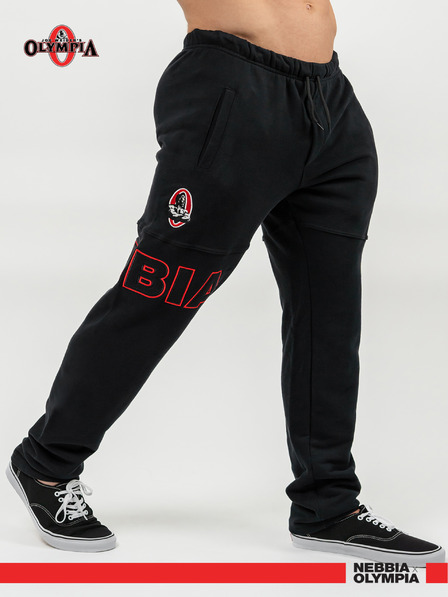 Nebbia Pantaloni de trening largi cu buzunare COMMITMENT 705