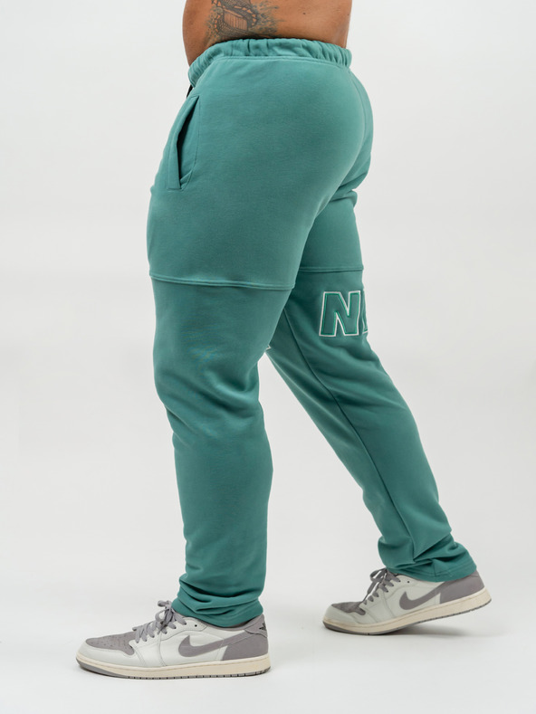 Nebbia Pantaloni de trening largi cu buzunare COMMITMENT 705
