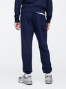 GAP Pantaloni de trening cu logo GAP