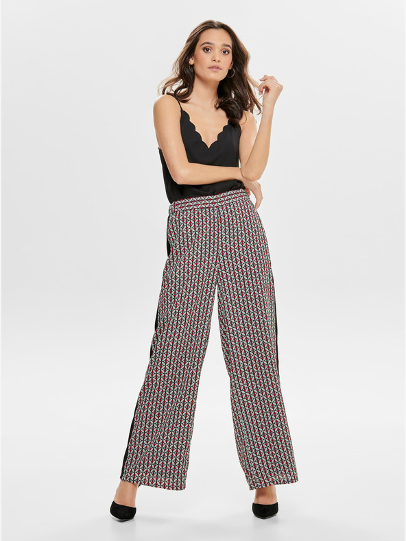 ONLY Tricoul negru ONLY Debbie