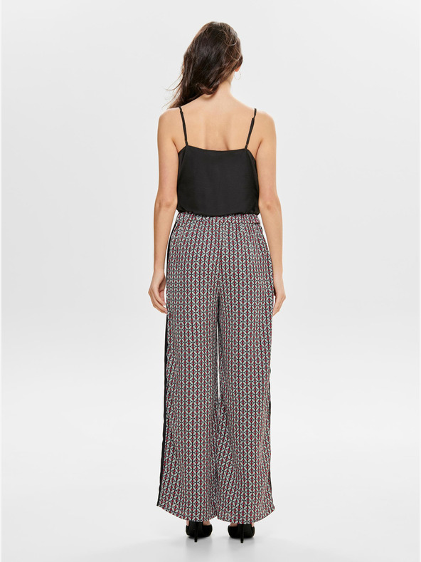 ONLY Tricoul negru ONLY Debbie