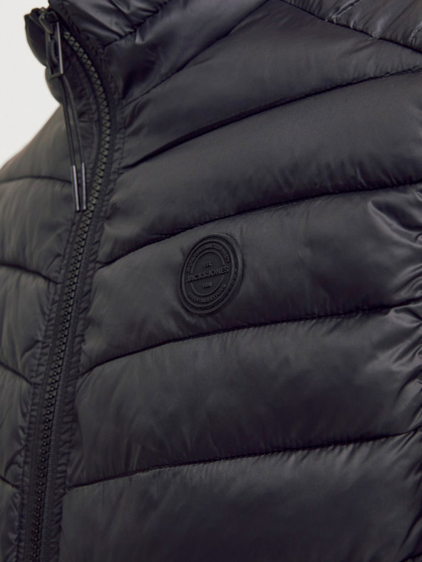 Jack & Jones Vesta matlasată Sprint neagră Jack & Jones pentru bărbați