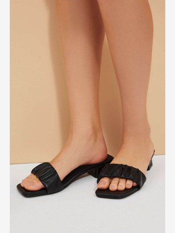 Moodo Papuci de casă Moodo pentru femei