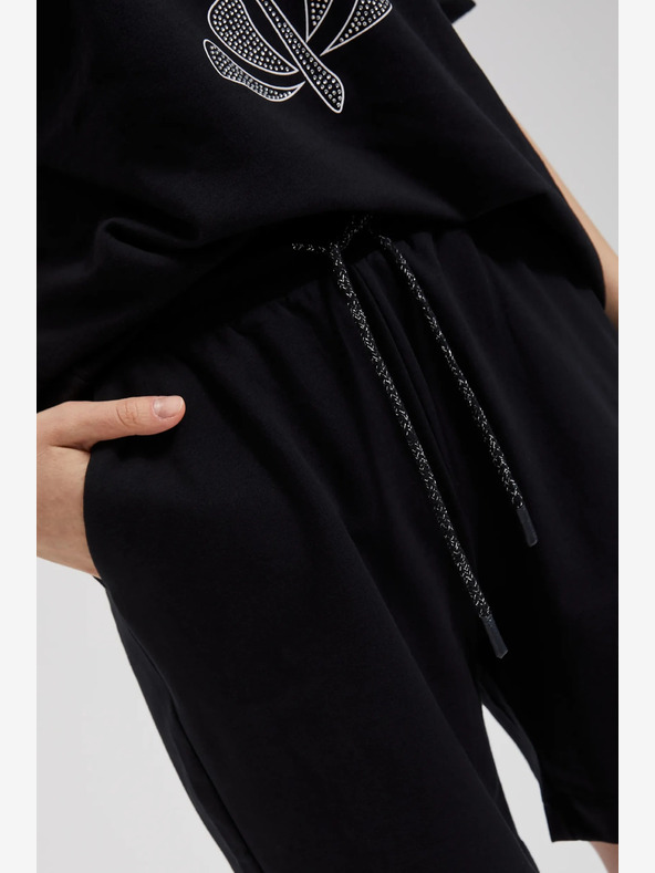 Moodo Pantaloni scurți Moodo negri, de damă