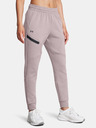 Under Armour Pantaloni de trening Under Armour Unstoppable Flc Jogger pentru femei