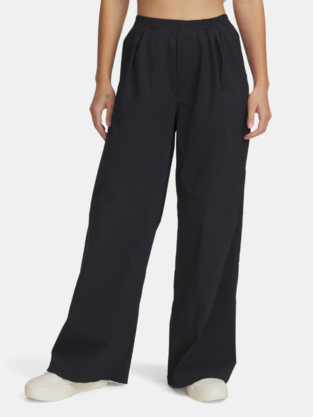 Under Armour Pantaloni sport pentru femei Under Armour UA Unstoppable Wvn Parachute