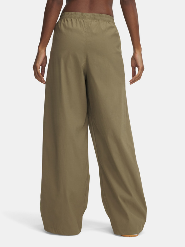 Under Armour Pantaloni sport pentru femei Under Armour UA Unstoppable Wvn Parachute