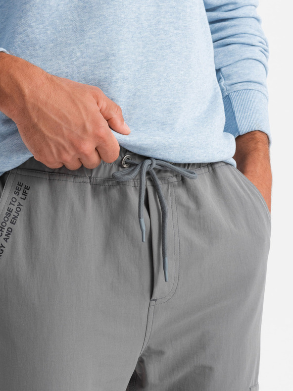 Ombre Clothing Pantaloni jogger pentru bărbați cu buzunare și imprimeu gri Îmbrăcăminte Ombre