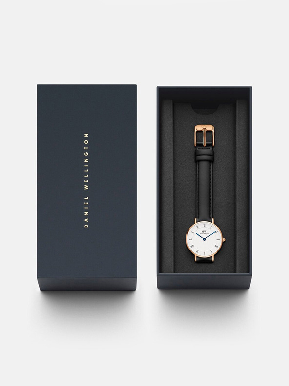 Daniel Wellington Ceas auriu pentru femei Daniel Wellington Petite Sheffield
