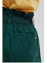 Moodo Pantaloni scurți Moodo verde închis pentru femei