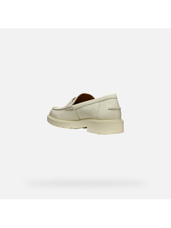 Geox Mocasini crem pentru femei Geox Spherica EC1