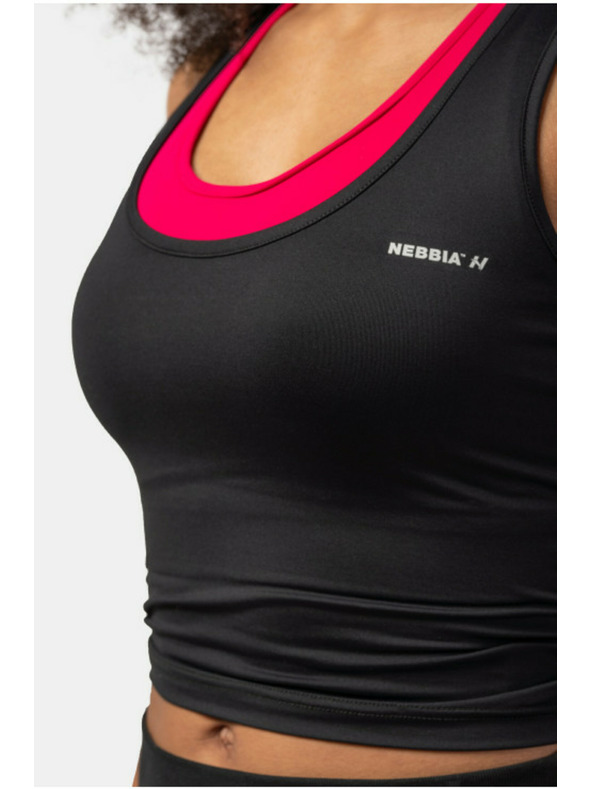 Nebbia Tricou sport cu decolteu slim-fit 422 Negru