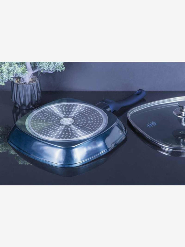 Berlingerhaus Tigaie pentru grătar cu suprafață din marmură și capac 28 cm BERLINGERHAUS Metallic Line Aquamarine Edition