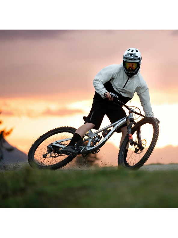 Horsefeathers Pantaloni scurți pentru bicicletă Venture - negru HORSEFEATHERS