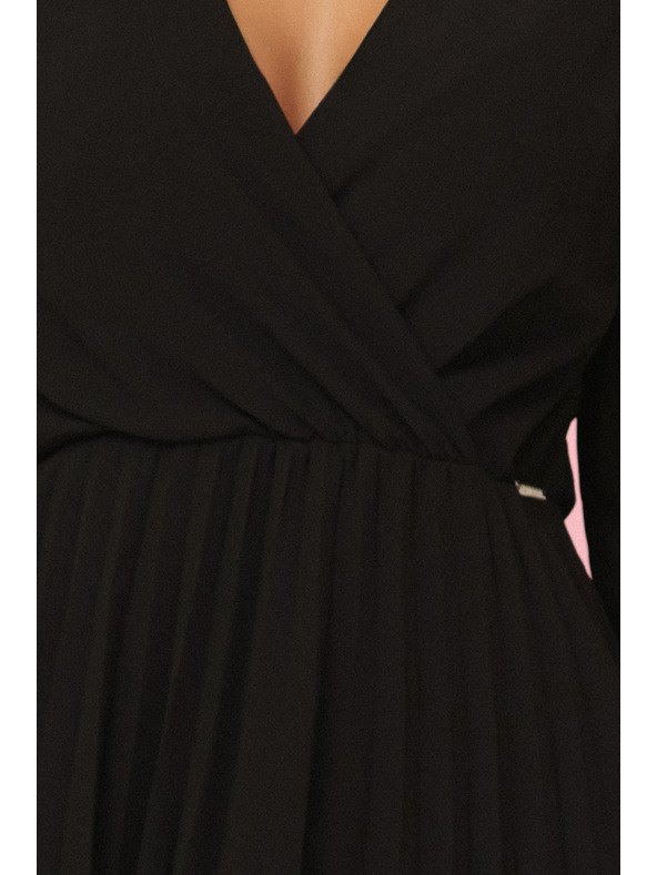 numoco Rochie plisată ISABELLE cu mânecă lungă și decolteu