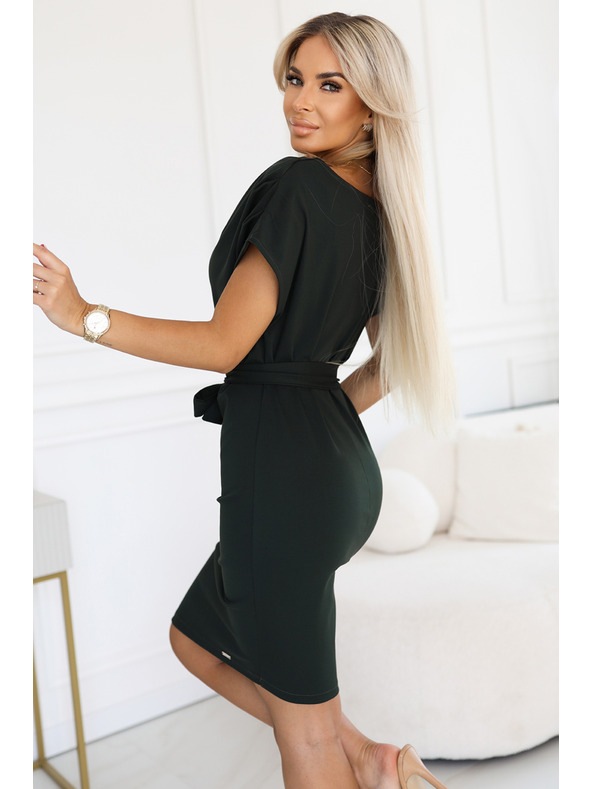 numoco Rochie ROXI cu fustă asimetrică și centură