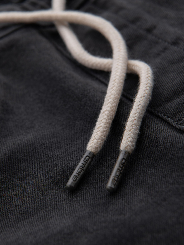 Ombre Clothing Pantaloni scurți pentru bărbați cu talie elastică și efect uzat - gri