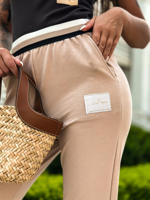 Edoti Pantaloni de trening cu elastic tricolor - bej