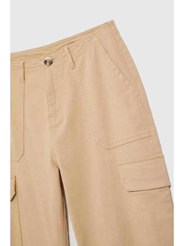 Moodo Pantaloni bej cu buzunare