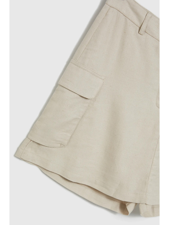 Moodo Pantaloni scurți cremă cu buzunare