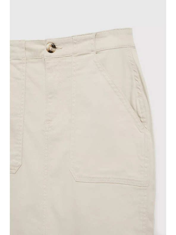 Moodo Fustă bej cu despicătură