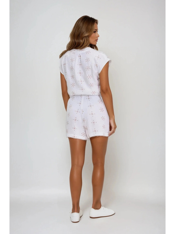 Moodo Pantaloni scurți Moodo pentru femei - albi