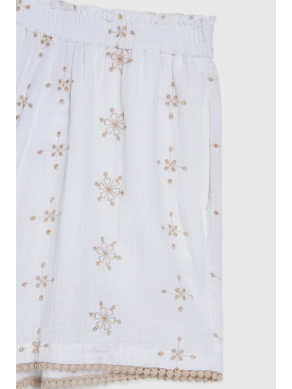 Moodo Pantaloni scurți Moodo pentru femei - albi