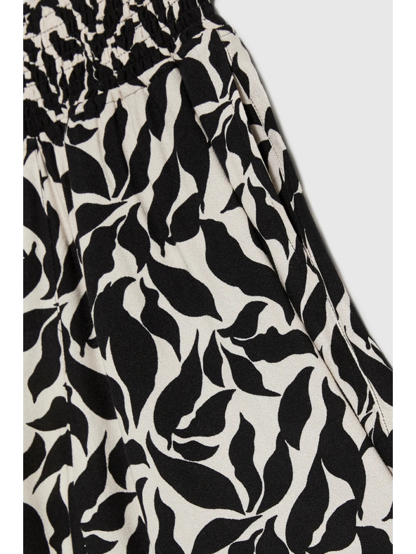 Moodo Pantaloni scurți Moodo pentru femei - bej