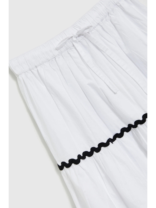 Moodo Fustă pentru femei Moodo - albă