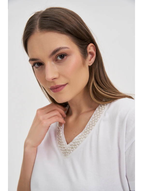 Moodo Tricou de damă cu decolteu decorat – alb