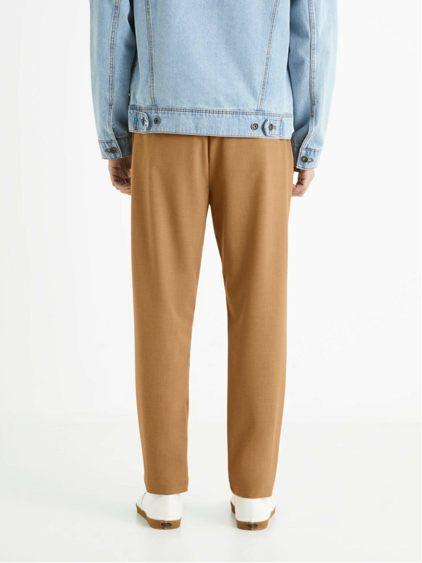 Celio Pantaloni maro pentru bărbați Celio 24H Bocal