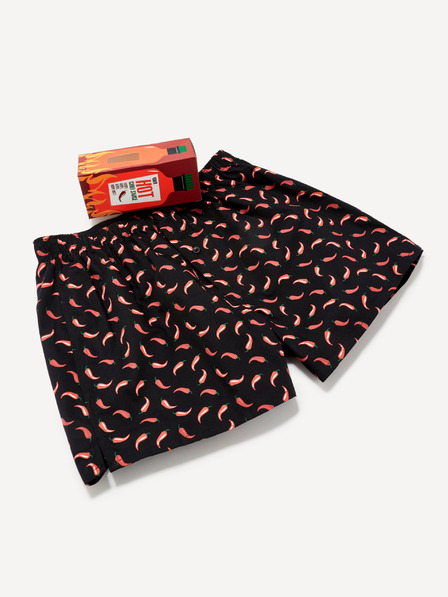 Celio Pantaloni scurți negri cu model pentru bărbați în pachet cadou Celio Hot chilli sauce