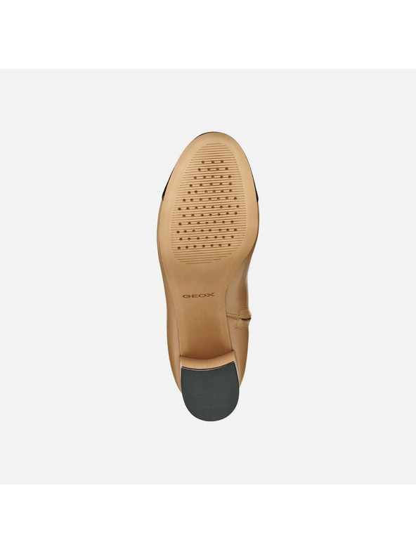 Geox Pantofi bej Geox Virnilisa 65 pentru femei