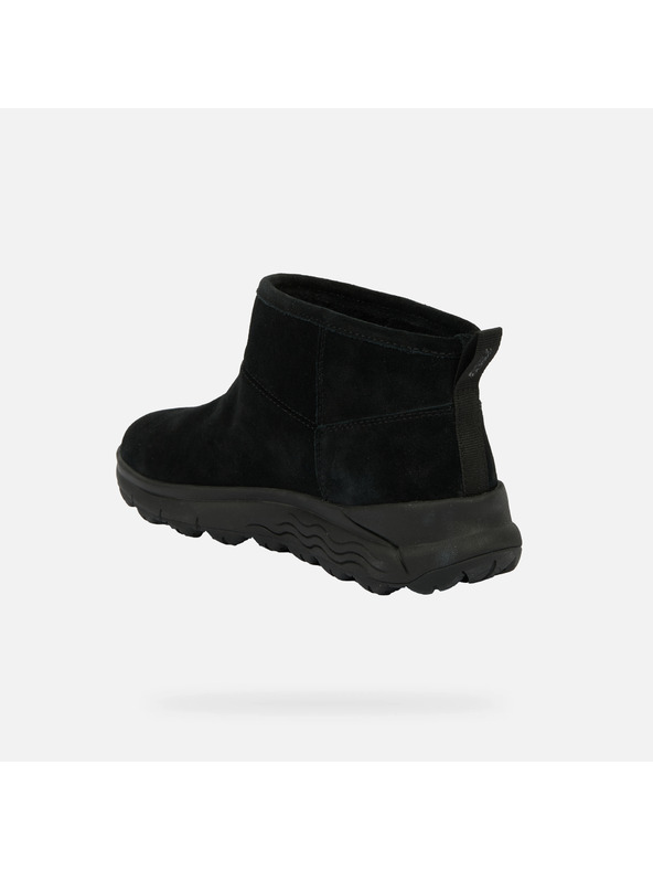 Geox Botine negre pentru femei Geox Spherica 4X4 B ABX