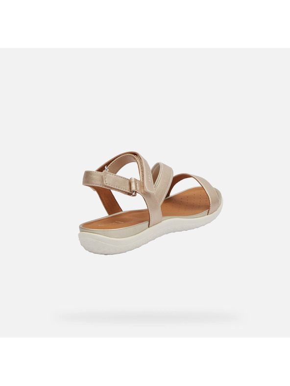 Geox Sandale aurii pentru femei Geox Vega