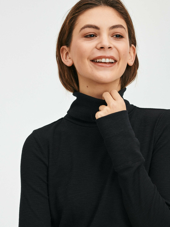 GAP Tricou cu guler GAP