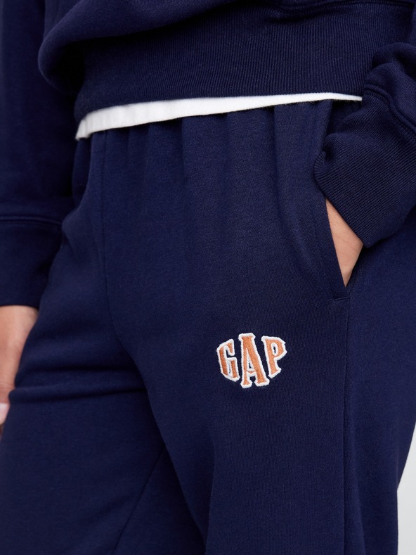 GAP Pantaloni de trening fleece logo army pentru copii GAP