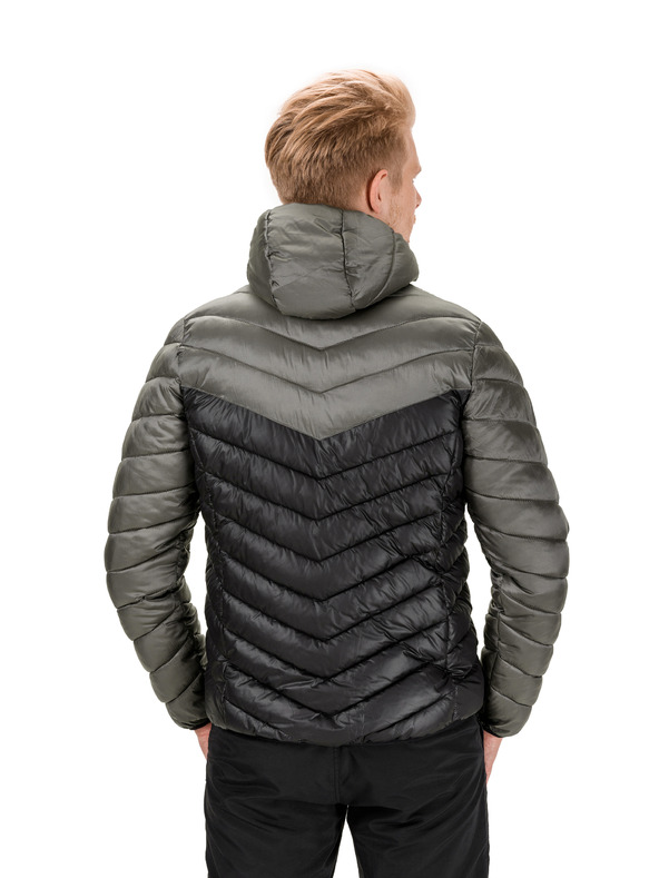 Sam 73 Andrew Jachetă