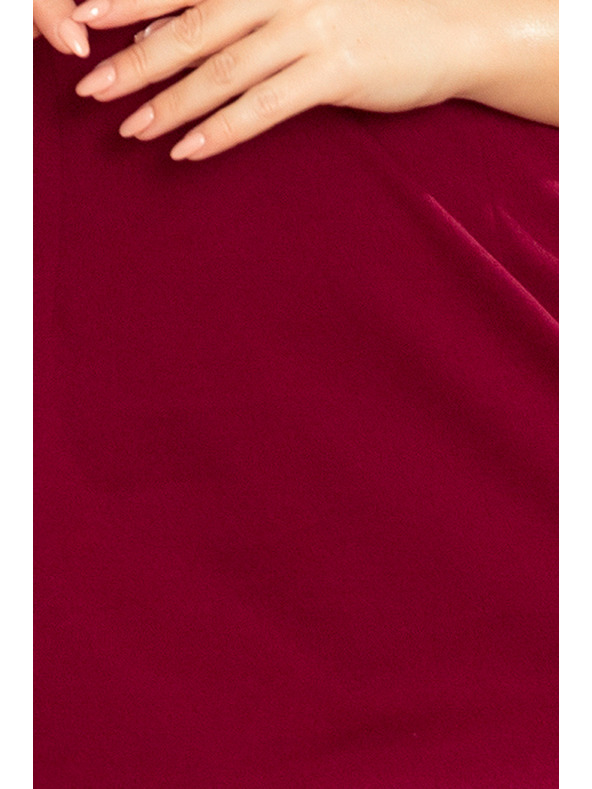 numoco KELLY Rochie elegantă cu decolteu - burgundy