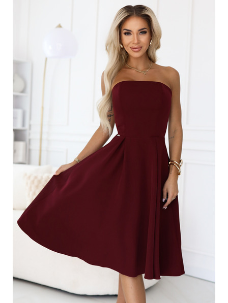 numoco VIVIENNE Rochie midi corsaj cu tăiere pentru ocazii speciale - vișinie