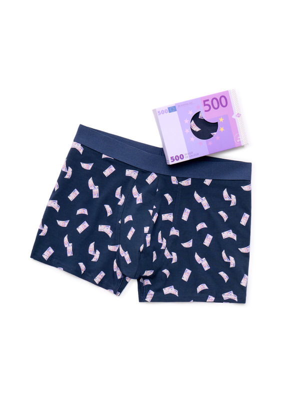 Celio Pachet cadou de boxeri 500 euro