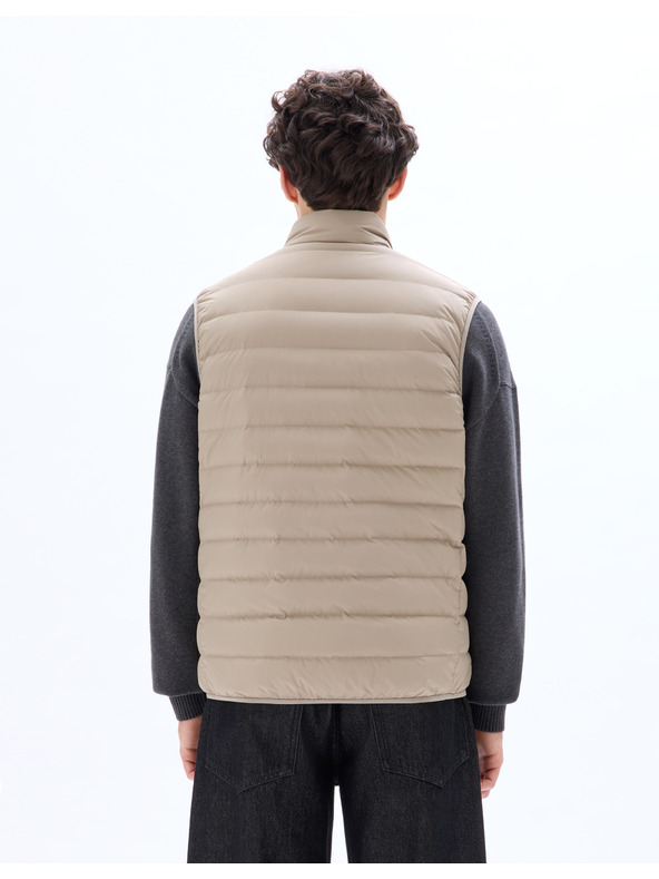 Celio Vestă Mulightsl