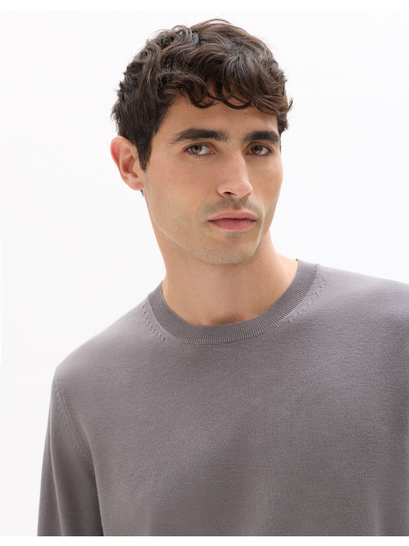 Celio Pulover Neviskozv