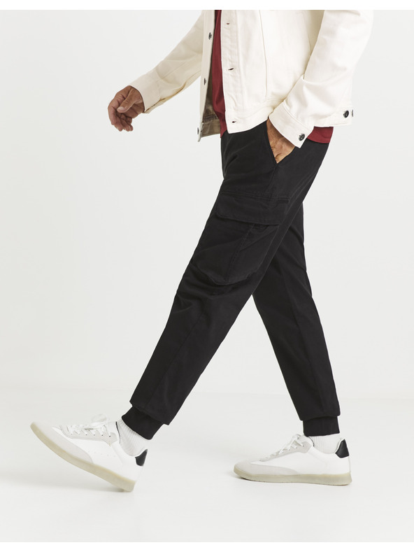 Celio Pantaloni de trening GAP