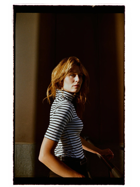 Moodo Tricou cu guler ridicat în dungi Moodo